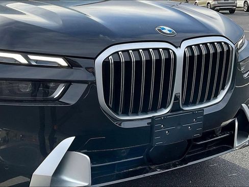 Used 2025 BMW X7 xDrive40i AWD/4WD image 33