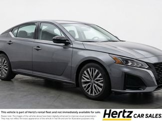 Used 2025 Nissan Altima 2.5 SV video 1