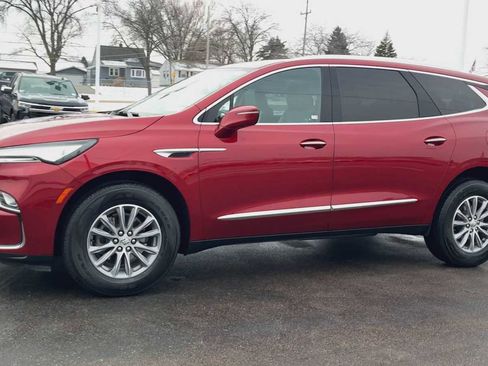Used 2024 Buick Enclave Premium image 6