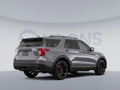 Used 2022 Ford Explorer ST w/ Equipment Group 401A image 4