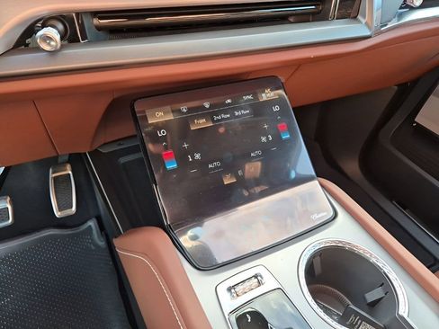 New 2026 Cadillac Vistiq Premium Luxury w/ LPO, Floor Liner Package AWD/4WD image 40