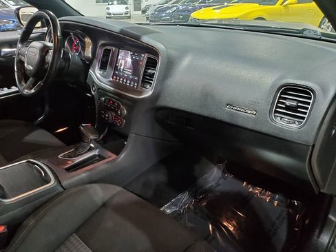 Used 2019 Dodge Charger R/T image 14