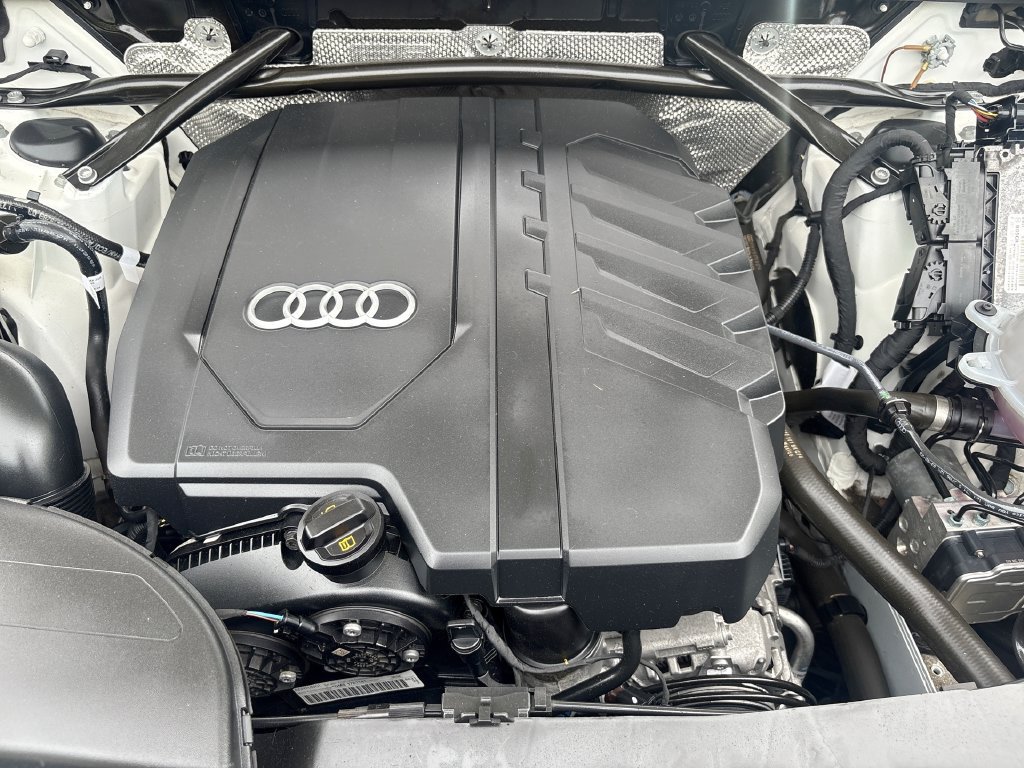 Used 2023 Audi Q5 2.0T Premium w/ Convenience Package AWD/4WD image 18
