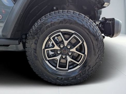New 2026 Jeep Gladiator Rubicon w/ Safety Group AWD/4WD image 10