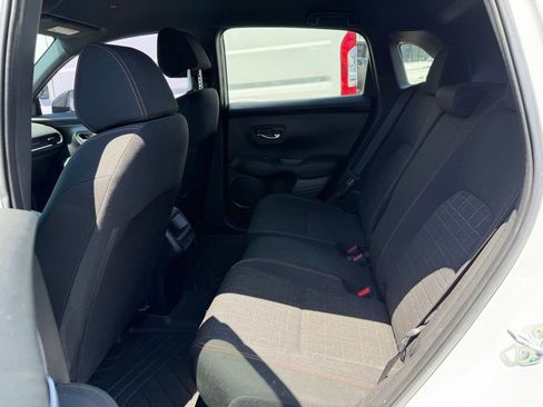 Used 2024 Honda HR-V Sport image 4