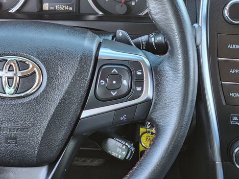 Used 2017 Toyota Camry LE image 29