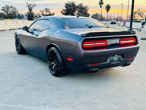 Used 2016 Dodge Challenger SRT w/ Technology Group image 19