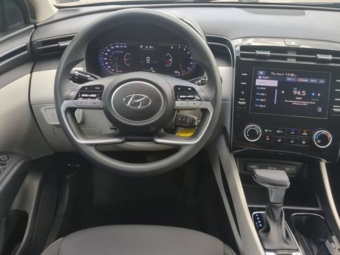 Used 2024 Hyundai Tucson SE FWD image 15