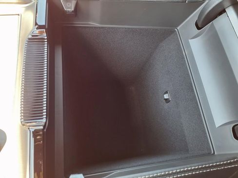 New 2026 Jeep Grand Wagoneer L Limited AWD/4WD image 11