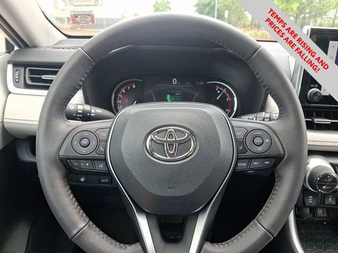 Used 2023 Toyota RAV4 XLE Premium image 22