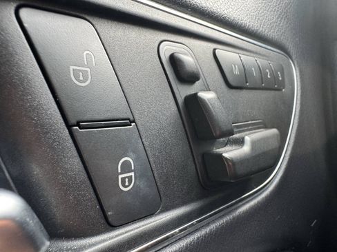 Used 2014 Mercedes-Benz CLA 250 image 12
