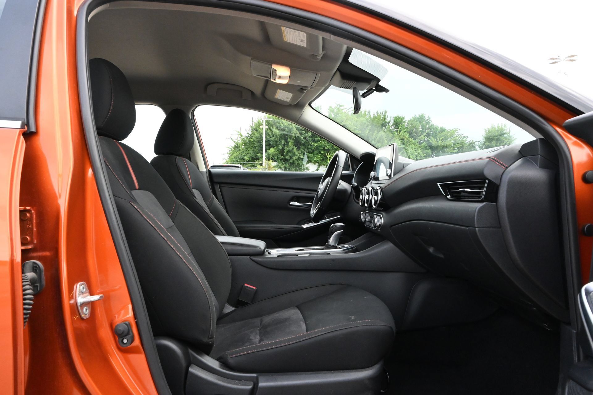 Used 2025 Nissan Sentra SR FWD image 24