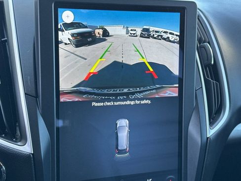 Used 2023 Ford Edge SEL image 15