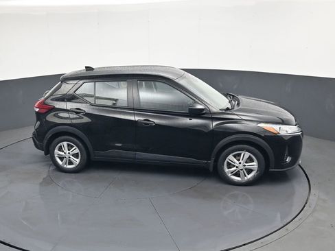 Used 2023 Nissan Kicks S FWD image 33