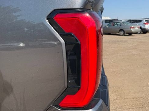 Used 2024 Toyota Tundra SR5 w/ SR5 Convenience Package AWD/4WD image 14