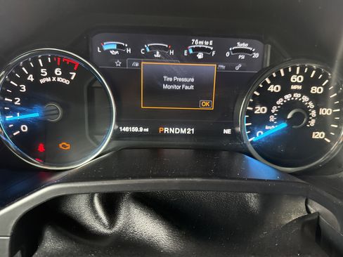 Used 2016 Ford F150 King Ranch w/ Equipment Group 601A Luxury AWD/4WD image 13