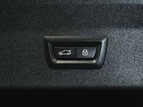 Used 2025 BMW X4 xDrive30i image 72