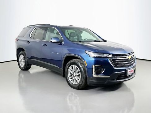 Used 2023 Chevrolet Traverse LT AWD/4WD image 16