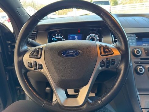 Used 2015 Ford Taurus SEL image 17