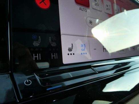 New 2026 Volkswagen Atlas Cross Sport SEL R-Line image 14