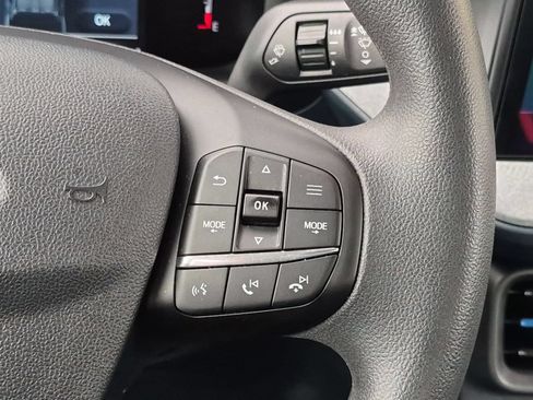 Used 2025 Ford Maverick XLT w/ Equipment Group 302A AWD/4WD image 14
