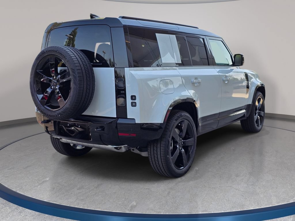 New 2026 Land Rover Defender 110 X-Dynamic SE AWD/4WD image 5