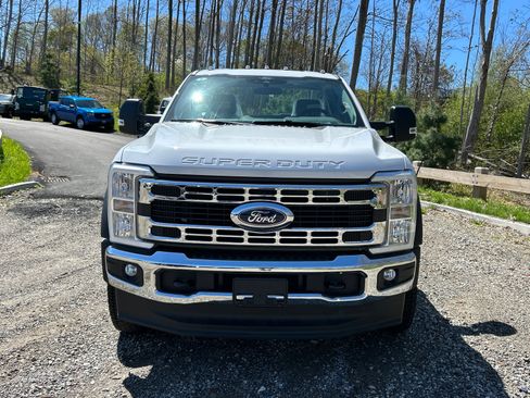 New 2026 Ford F450 XL w/ XL Chrome Package AWD/4WD image 2
