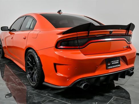 Used 2016 Dodge Charger SRT Hellcat w/ Harman/Kardon Audio Group image 8