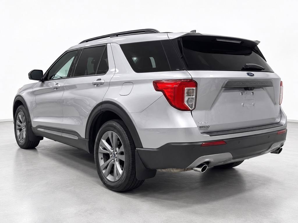 Used 2023 Ford Explorer XLT w/ Equipment Group 202A AWD/4WD image 6