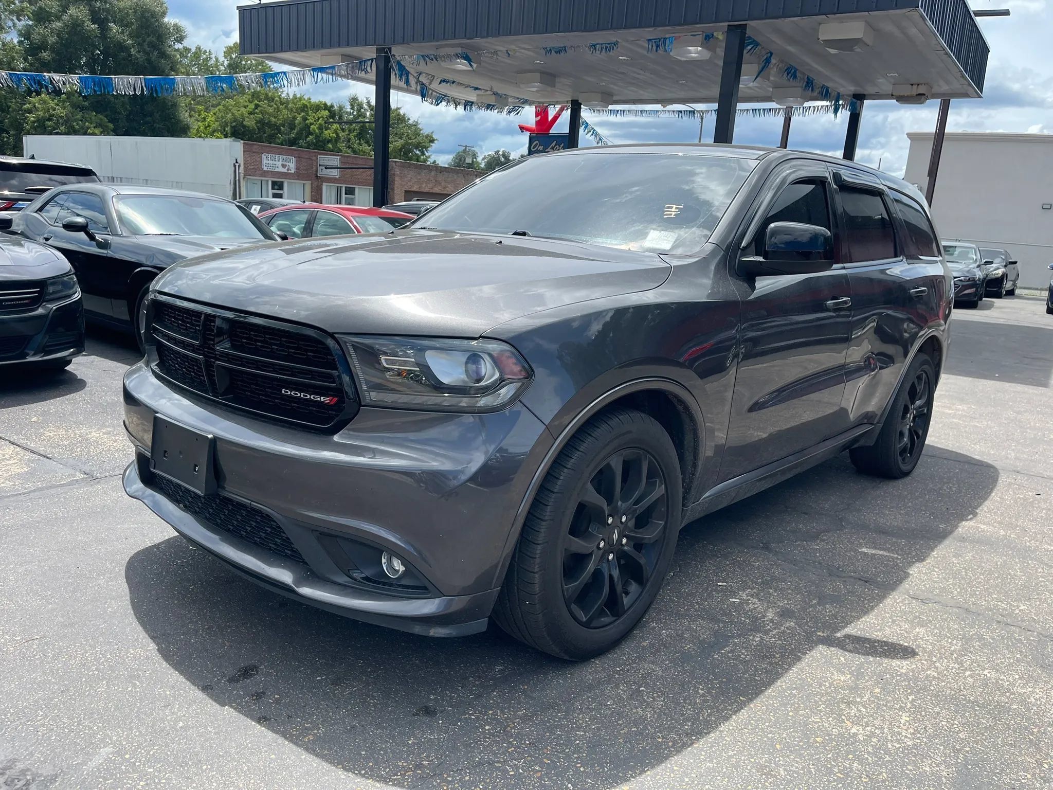 Used 2020 Dodge Durango SXT RWD image 1