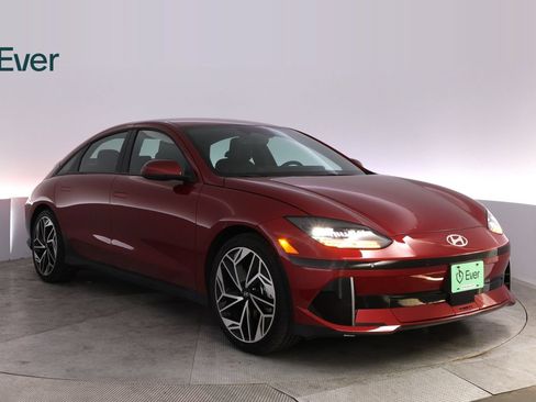 Used 2024 Hyundai Ioniq 6 Limited RWD image 13