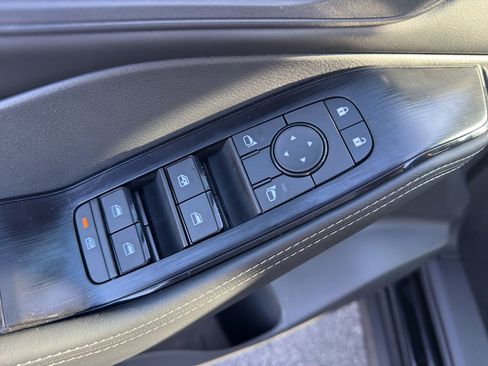 New 2026 Nissan Rogue SV image 12