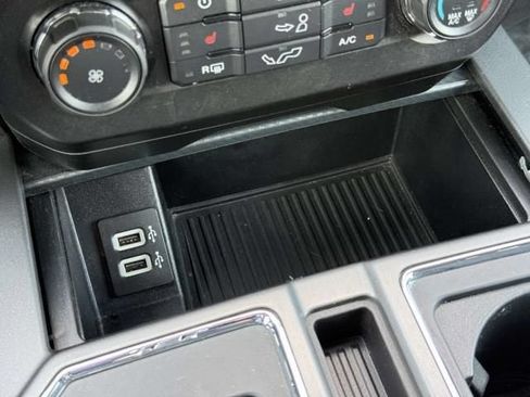 Used 2020 Ford F150 XLT w/ Equipment Group 302A Luxury AWD/4WD image 30