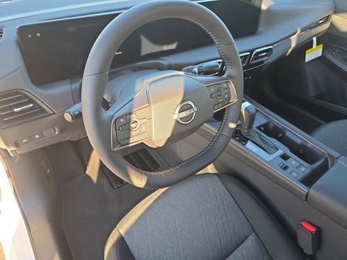 New 2026 Nissan Sentra SV w/ SV Convenience Package FWD image 6