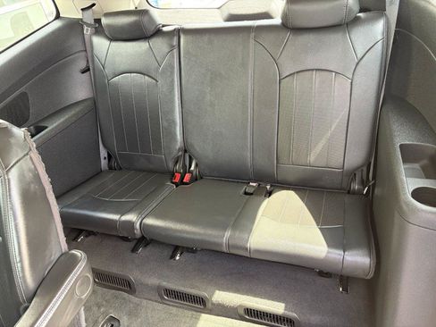 Used 2014 Chevrolet Traverse LTZ AWD/4WD image 24