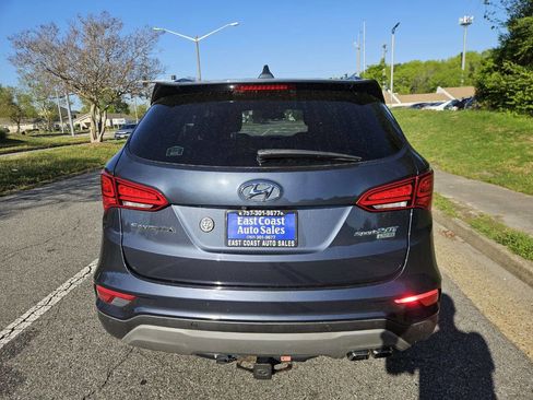Used 2018 Hyundai Santa Fe Sport image 5