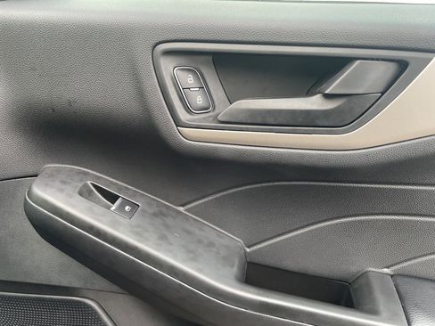 Used 2022 Ford Escape SE w/ Convenience Package image 12