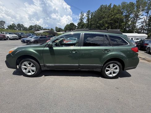 Used 2014 Subaru Outback 2.5i Premium AWD/4WD image 9