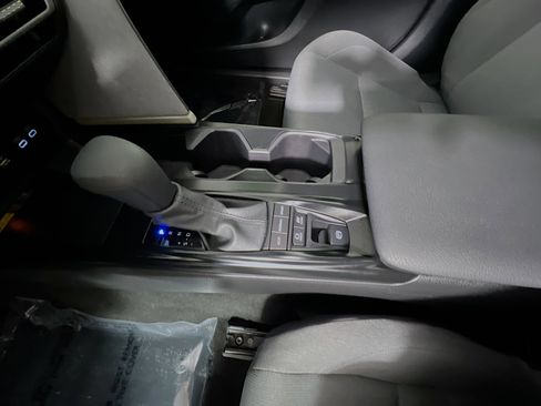 Used 2025 Toyota Camry LE image 25