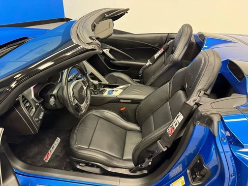 Used 2016 Chevrolet Corvette Z06 w/ 2LZ Preferred Equipment Group RWD image 15