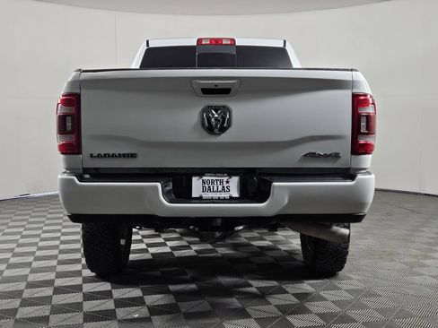 Used 2024 RAM 2500 Laramie AWD/4WD image 3