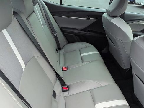 Certified 2025 Toyota Camry SE w/ Convenience Package FWD image 11