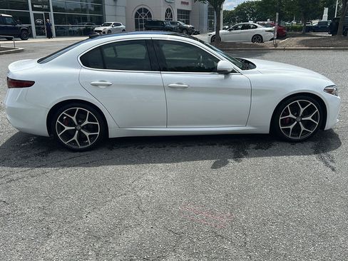 Used 2020 Alfa Romeo Giulia Ti w/ Active Blind Spot Package RWD image 6