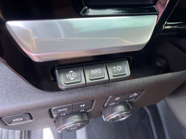 Used 2025 Chevrolet Silverado 1500 High Country AWD/4WD image 18