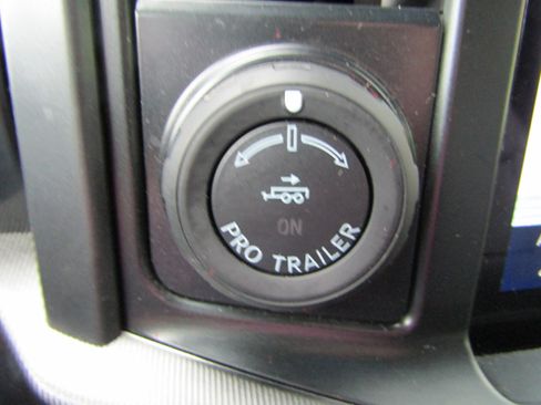 Certified 2024 Ford F150 Lariat image 30