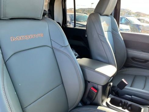 New 2026 Jeep Gladiator Mojave w/ Technology Group AWD/4WD image 25