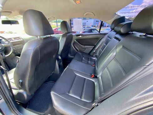 Used 2014 Volkswagen Jetta SE FWD image 13