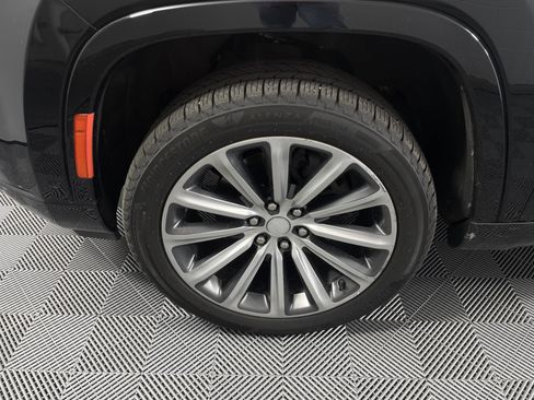 Used 2022 Jeep Grand Wagoneer Series I AWD/4WD image 9