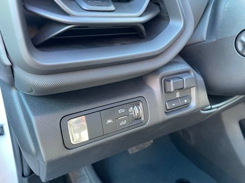 Used 2025 Chevrolet Silverado EV LT AWD/4WD image 12