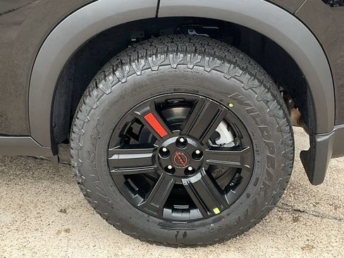 New 2026 Nissan Rogue SV AWD/4WD image 8
